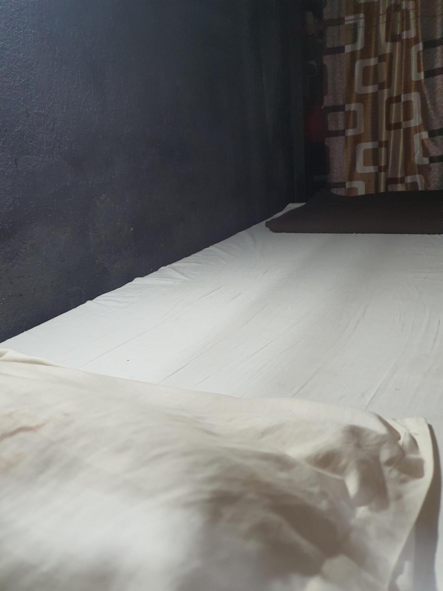 Bapuji Dormitory Hostel Bombay Eksteriør billede