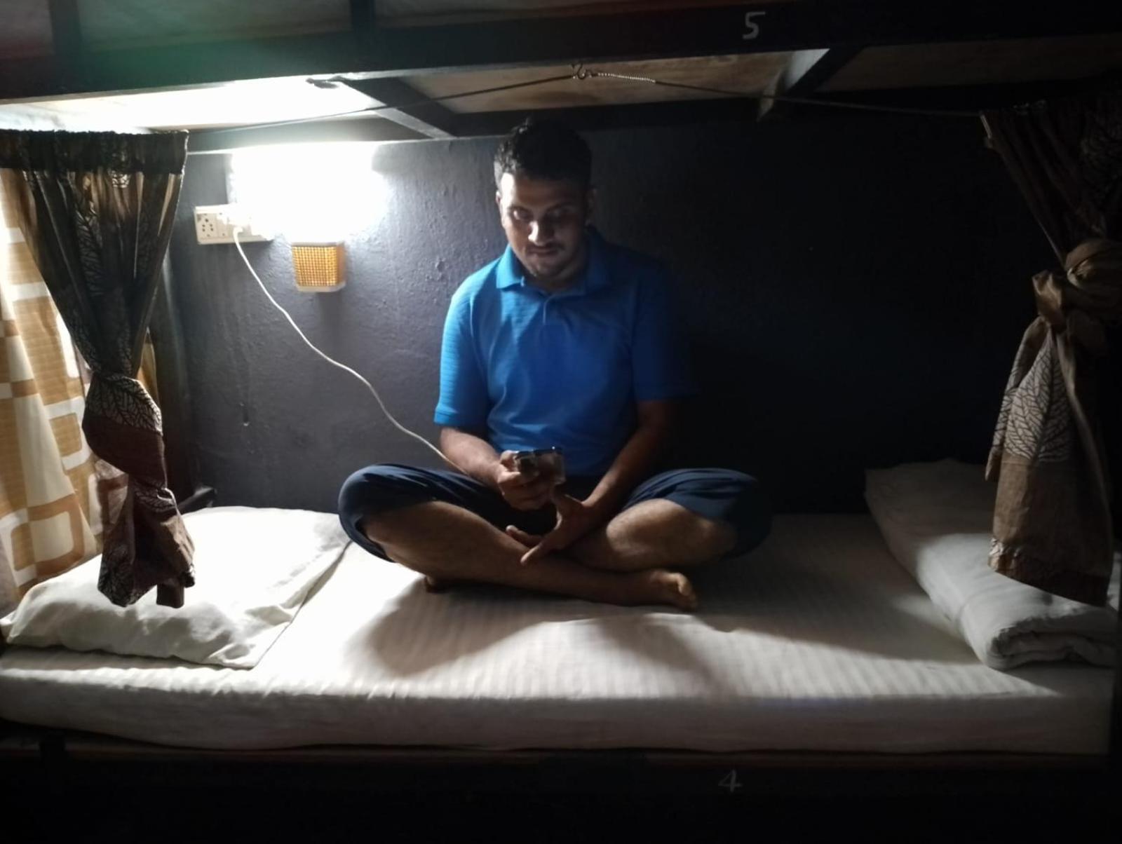 Bapuji Dormitory Hostel Bombay Eksteriør billede